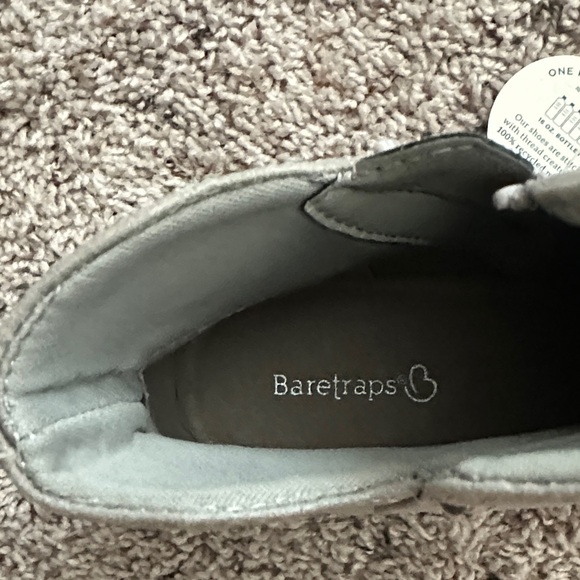 BareTraps Light Gray Ankle Boots - Picture 2 of 7